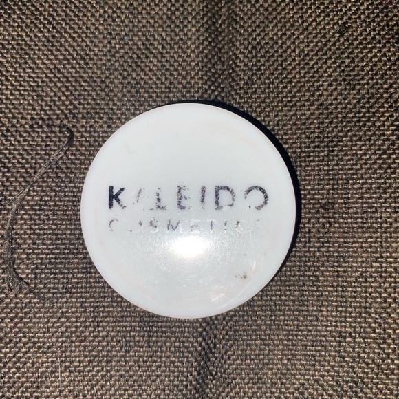 Eyeshadow palettes - Picture 3 of 15